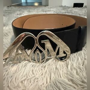 BNWT Oversized Alexander McQueen 3” thick Black Belt with oversized seal logo